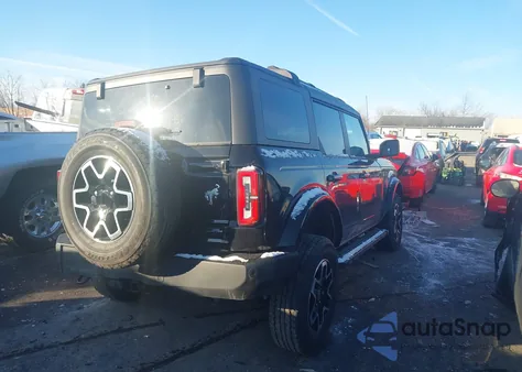 2023 Ford Bronco Outer Banks z USA, uszkodzony, nr VIN 1FMEE5DP3PLA95668